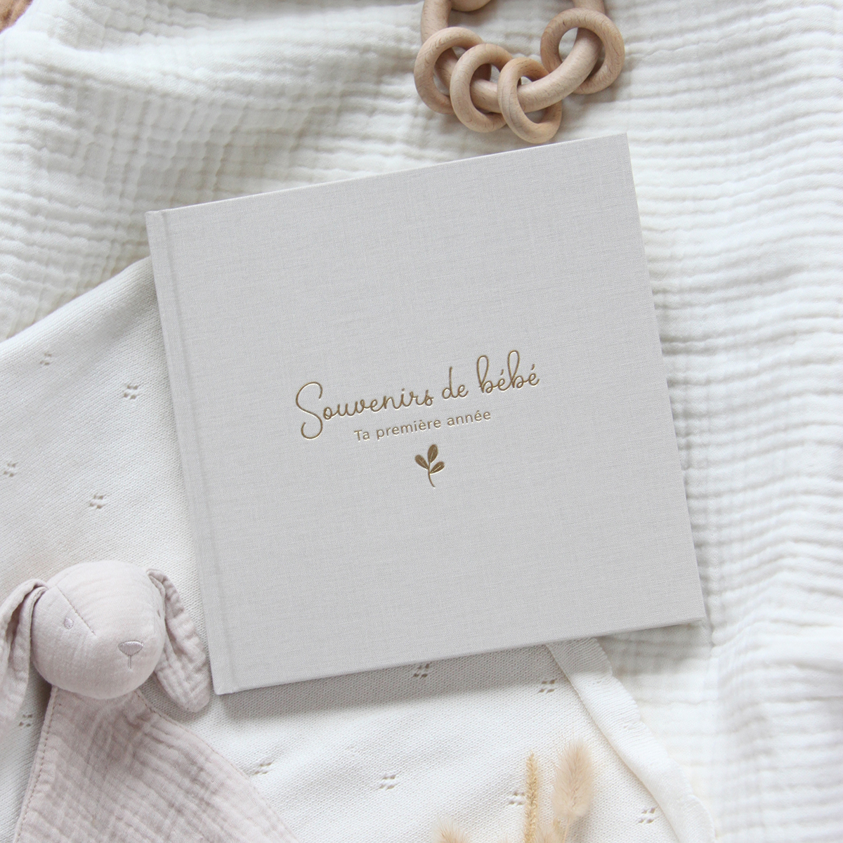 Livre souvenir de bébé blanc Zü boutique cadeaux de naissance bébé
